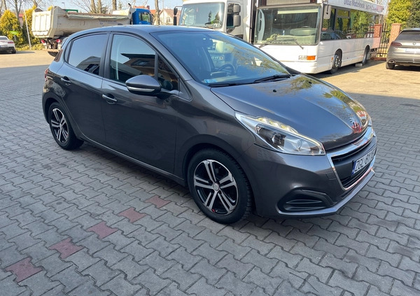 Peugeot 208 cena 32500 przebieg: 124488, rok produkcji 2018 z Goleniów małe 106